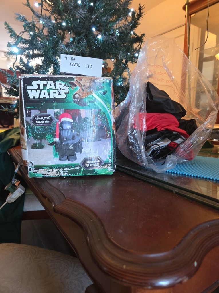 Star Wars DARTH VADER INFLATABLE2013 COLLEC