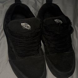 All Black Van New Skool 