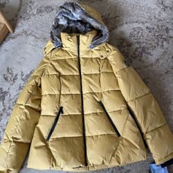 Womens Winter Jacket. New
