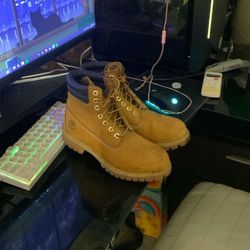 Men’s Timberland Boots Size 8