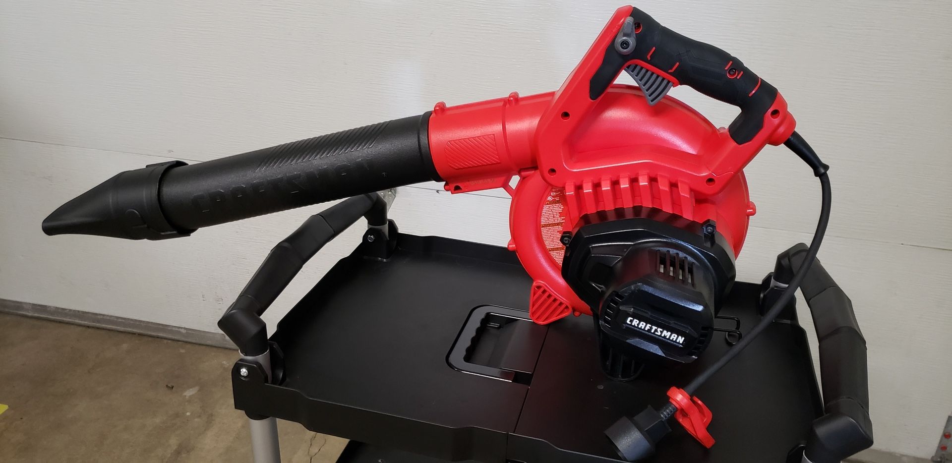 Craftsman Leaf Blower, 12-Amp (CMEBL712), Red