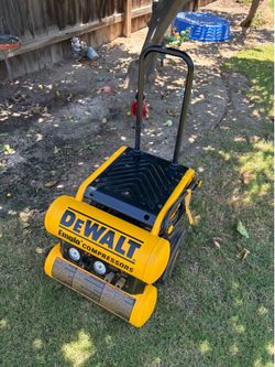 DEWALT Portable Air Compressor: Oil Lubricated, 4 gal, Twin Stack, 1.1 hp, 4 cfm @ 90 psi, 120V AC