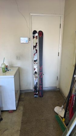 VOLKL MANTRA WITH MARKER JESTER 