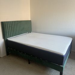 QUEEN BED MATTRESS AND FRAME