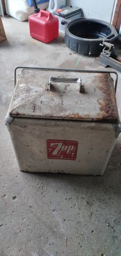 Vintage 7up Soda Cooler 