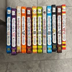 12 Diary Of A Wimpy Kid Books