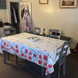 Farm House Table And Chairs