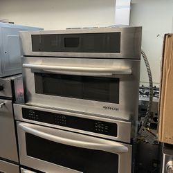 JENN AIR BUILT IN MICROWAVE 