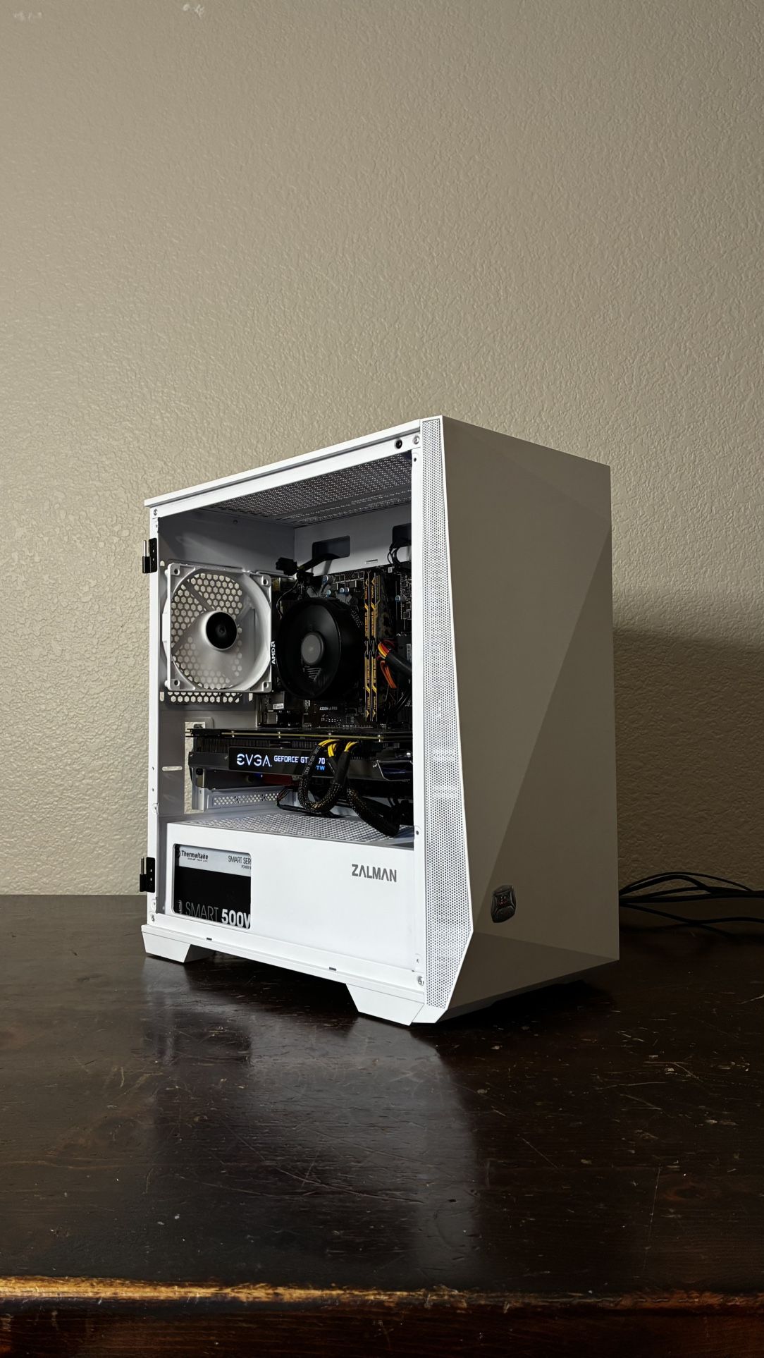 White Gaming PC | GTX 1070 | Ryzen 3 2200g | 16GB DDR4 | 500GB SSD | Windows 10 | WiFi