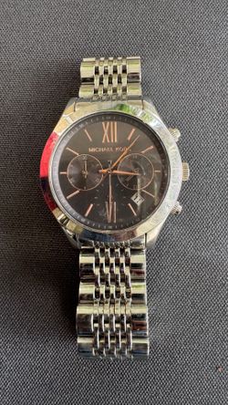 MK Clock Woman