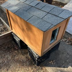 Insulated Dog House 
