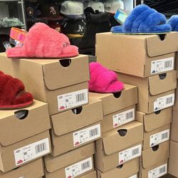 UGGS T FLUFF YEAH SLIDE