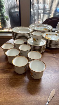 Full Dining Set Dishes And Mugs Mikasa Floral Mid Century Vintage