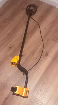 Garrett ACE Metal Detector