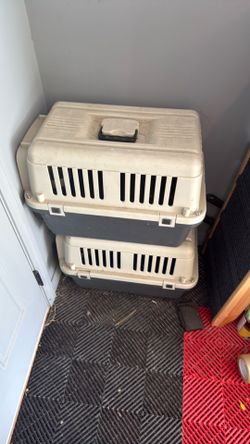 Dog/Cat transport/carriers