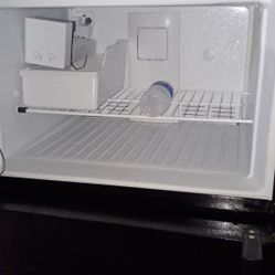 Top And Bottom Refrigerator 