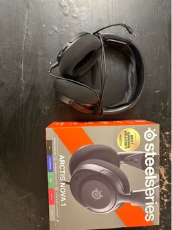 Steel Series Arctis Nova 1