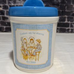 Vintage Holly Hobbie Ceramic Cookie Jar Blue Lid 9” “Cookies Are For Sharing”