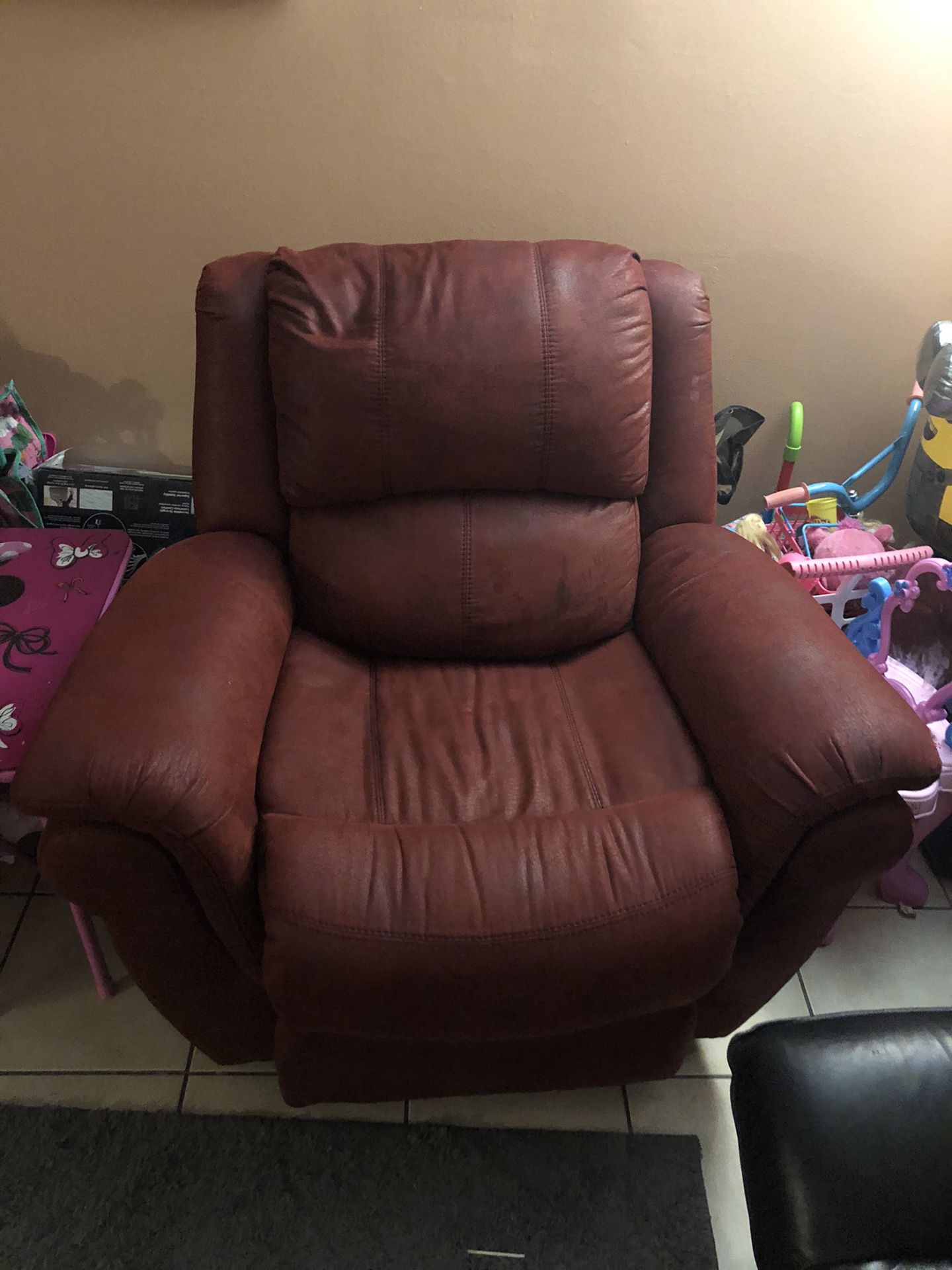 Recliners FOR FREE !