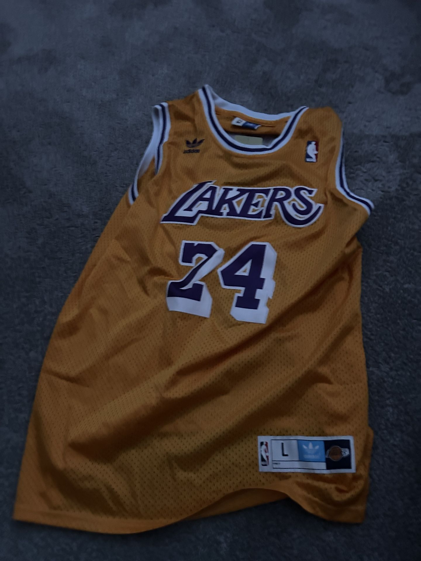 kobe bryant lakers 24 jersey