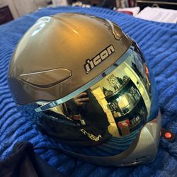 Helmet icon