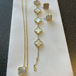 “Mother Of Pearl” Gold Tone Set