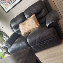 Black Leather Motorized Recliner