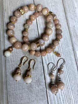 Beautiful handmade sun stones-bracelet set and earrings!!