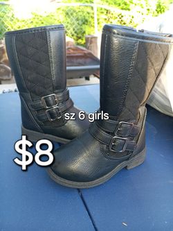 Girls boots