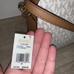 Michael Kors body purse
