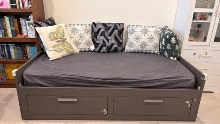 IKEA BRIMNES Daybed with Storage – Great Condition