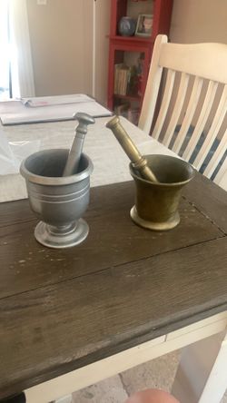 Vintage 2 pharmacy Motar&Pestle heavy solid brass weights 3lbs and Wilton pewter