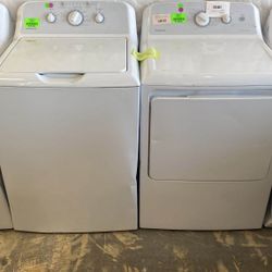 HotPoint Washer and Dryer Set LM