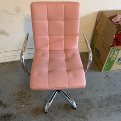 Pink Desk Chair 