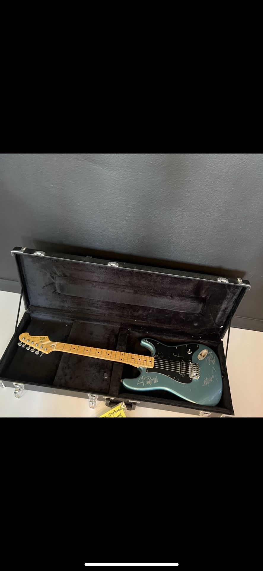 Rolland Electric Guitar With AC/DCSignatures