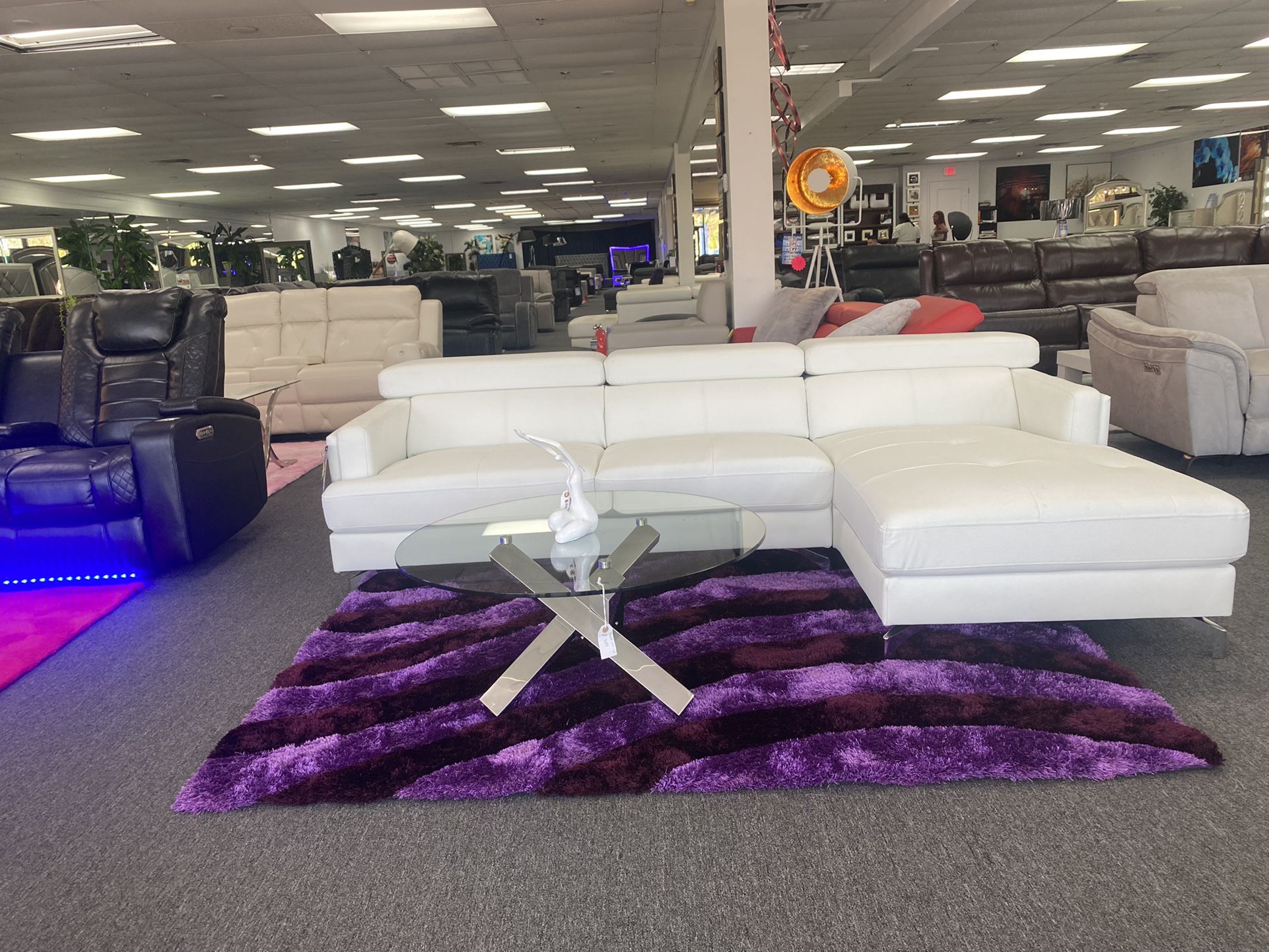 Gorgeous Modern Sectionals In Stock In White, Black, Grey, Or Red Comes Left Or Right Side For Only $1199