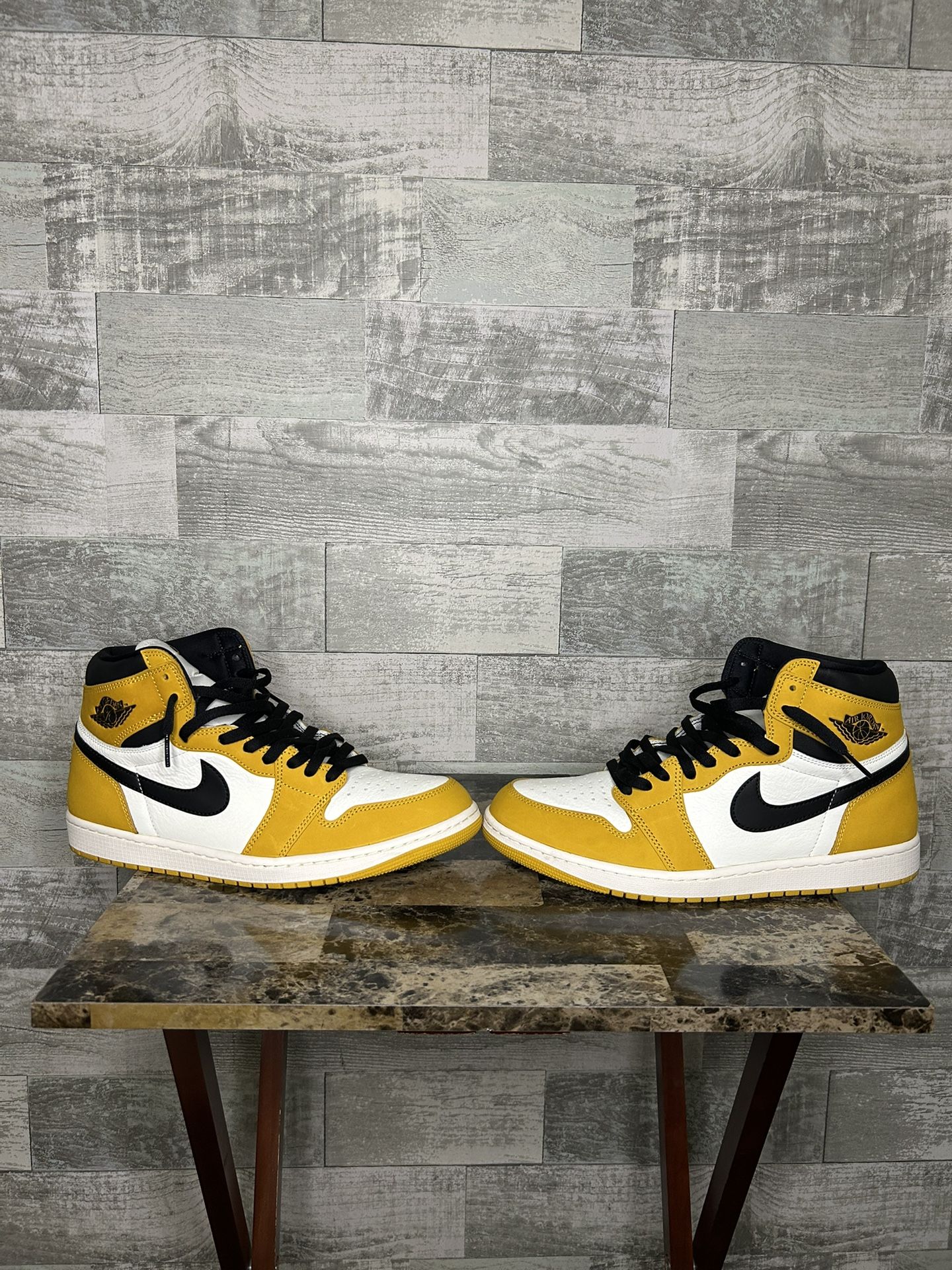 Size Air Jordan Retro OG High Yellow Ochre USED
