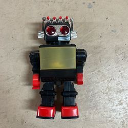 Vintage 1981 Saturn Robot Kamco