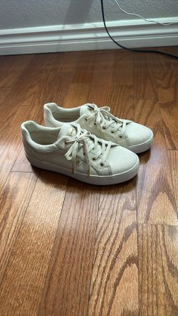 Michael Kors Size 9 Gold Shoes