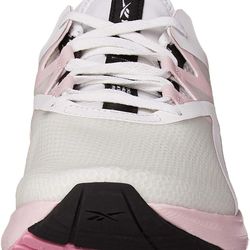 Reebok Women's Floatride Fuel Run Shoe
Size 9