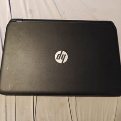 HP Black 15.6″ 15-f209wm Laptop (Intel Celeron N2840 CPU, 4GB RAM, 500GB HDD, Windows 10