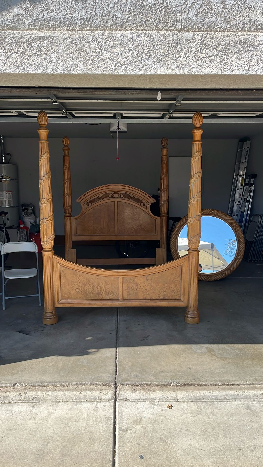 Queen Four Post Bed Frame With Mirror