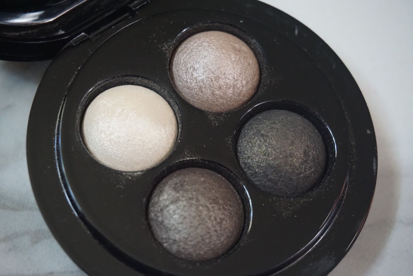 MAC COSMETICS MINERALIZE EYESHADOW QUAD IN POSH PEDIGREE