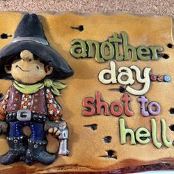 VINTAGE 3D CHALKWARE Plaque