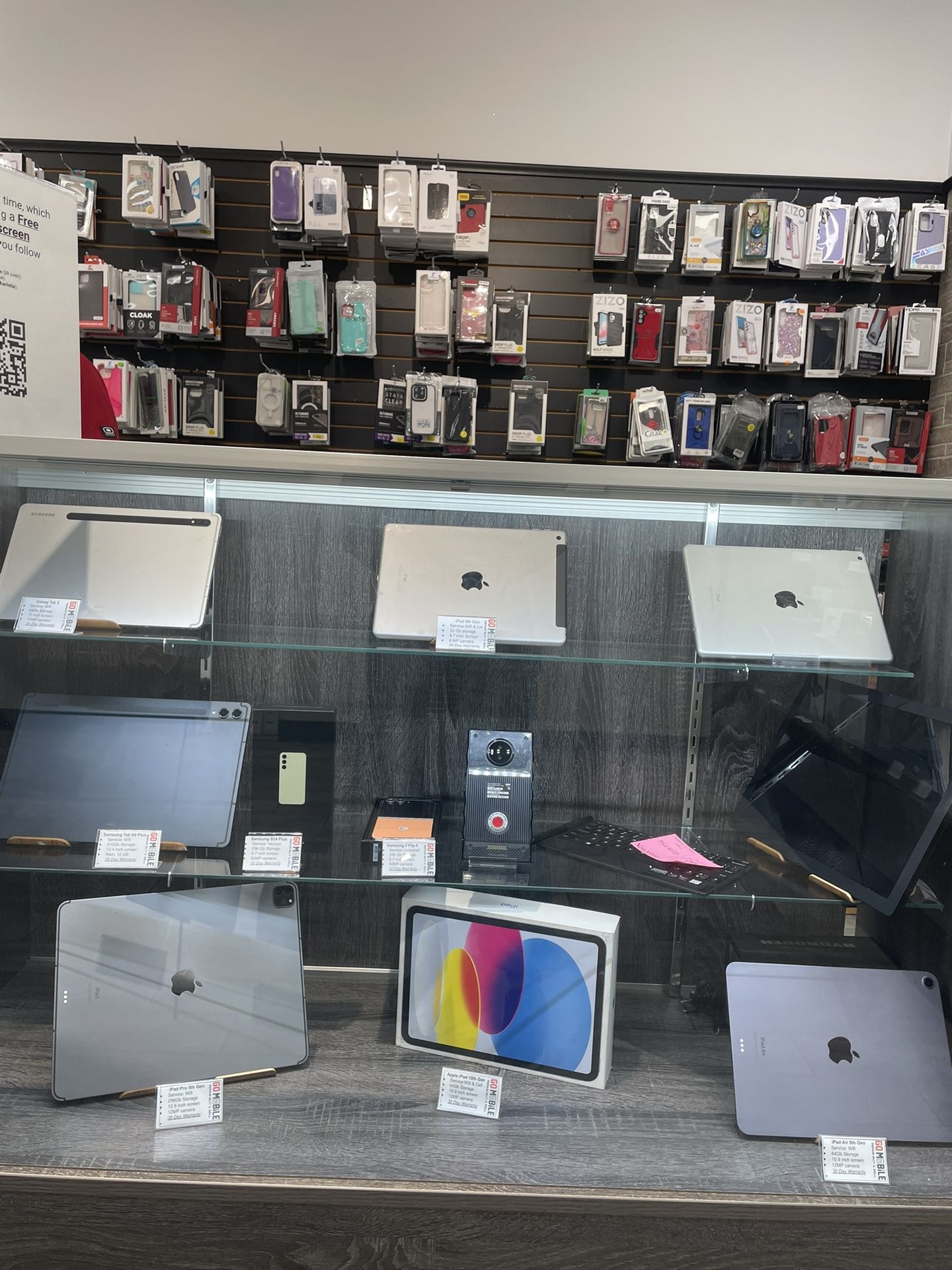 iPads And Samsung Tablets For Sale