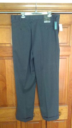 MENS 38 X 32 STAIN SHIELD DRESS PANTS FROM VAN HEUSEN NEW WITH TAGS