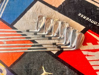 Srixon ZXi5 iron set