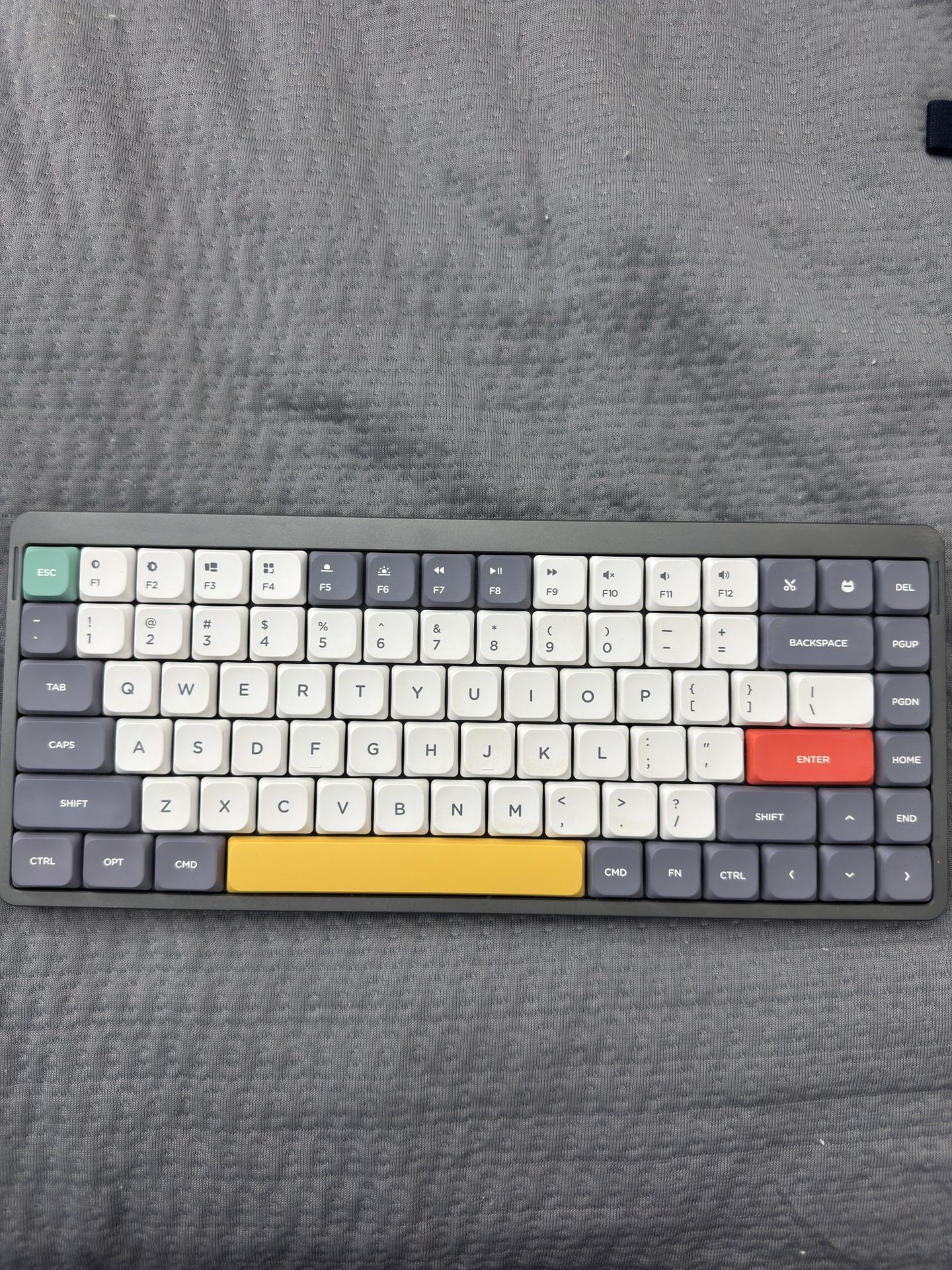 Nuphy Air75 Keyboard