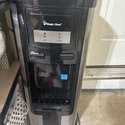 Magic Chef Water Dispenser 