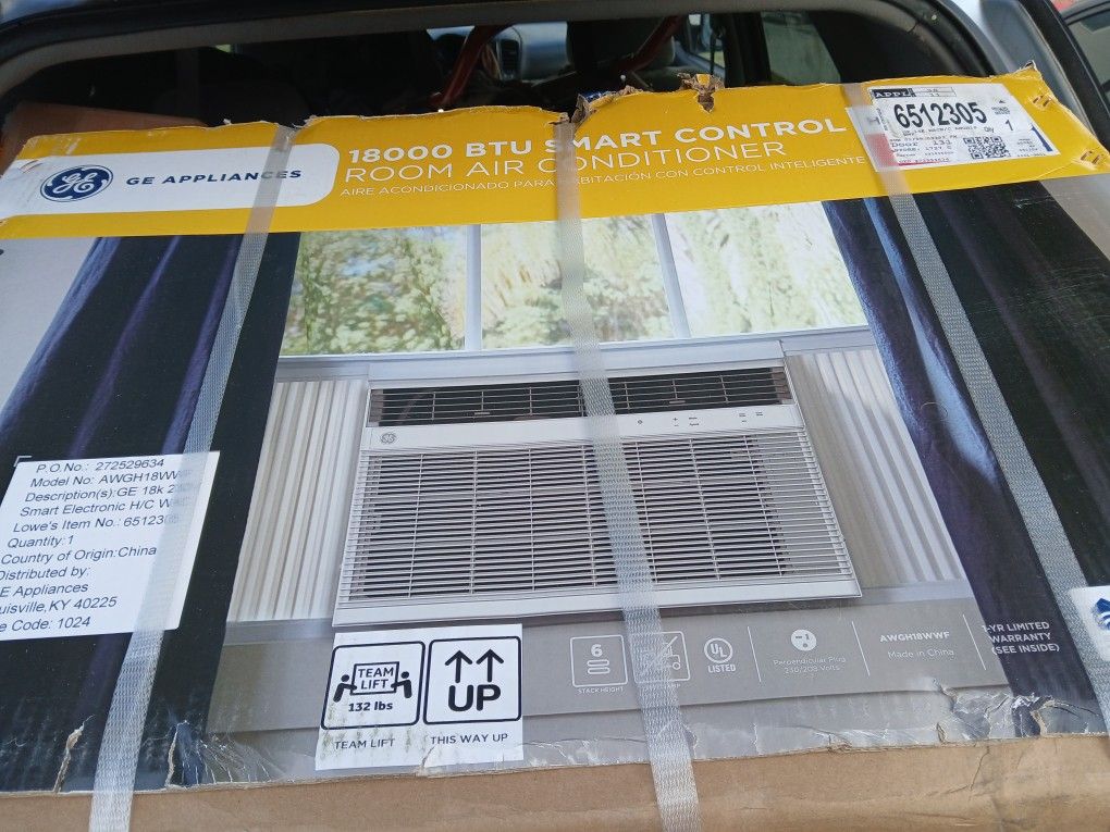 Window Unit AIR CONDITIONER